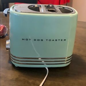 Retro hot dog toaster !